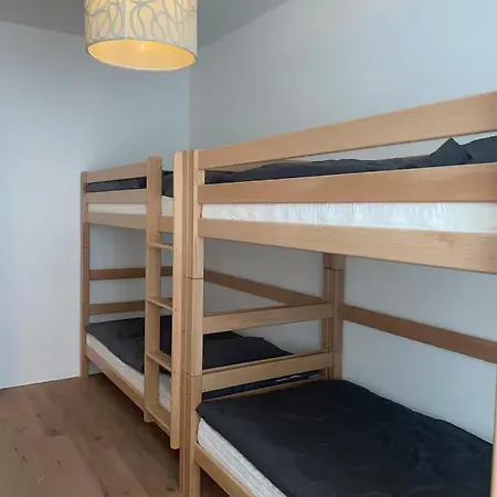 Apartman Altstadt 2 Bedroom 10-12 Beds 15 Min Messe *