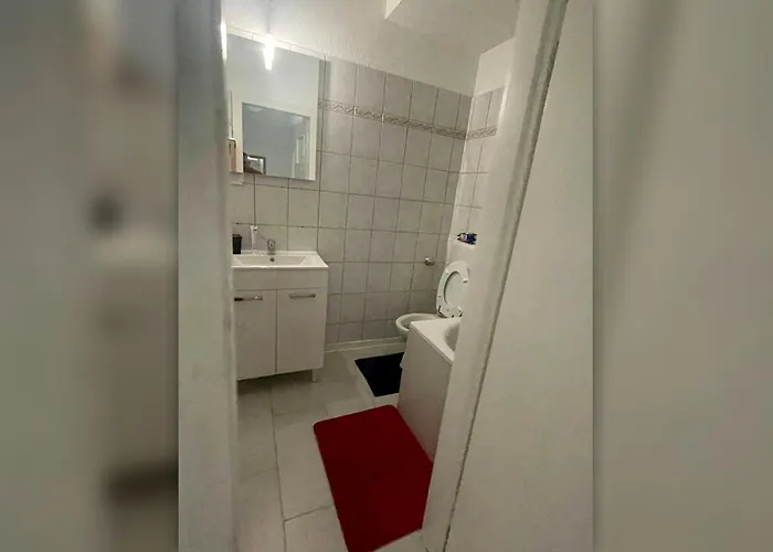 Altstadt 2 Bedroom 10-12 Beds 15 Min Messe *