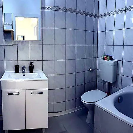 Altstadt 2 Bedroom 10-12 Beds 15 Min Messe * Düsseldorf