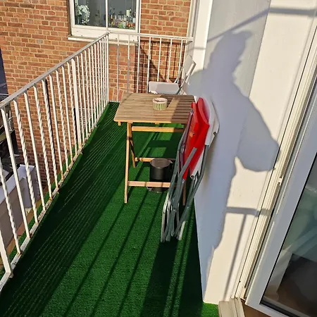 Altstadt 2 Bedroom 10-12 Beds 15 Min Messe * Düsseldorf