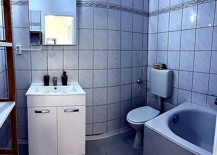 Altstadt 2 Bedroom 10-12 Beds 15 Min Messe * Düsseldorf