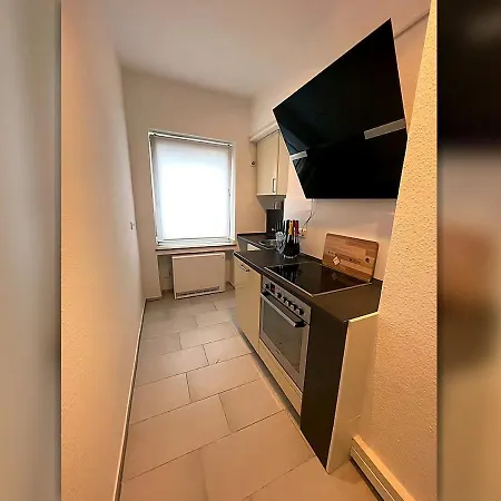 Altstadt 2 Bedroom 10-12 Beds 15 Min Messe Daire Düsseldorf