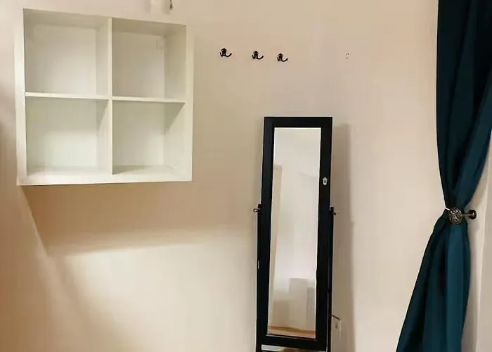Daire Altstadt 2 Bedroom 10-12 Beds 15 Min Messe