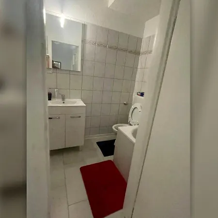 Altstadt 2 Bedroom 10-12 Beds 15 Min Messe *